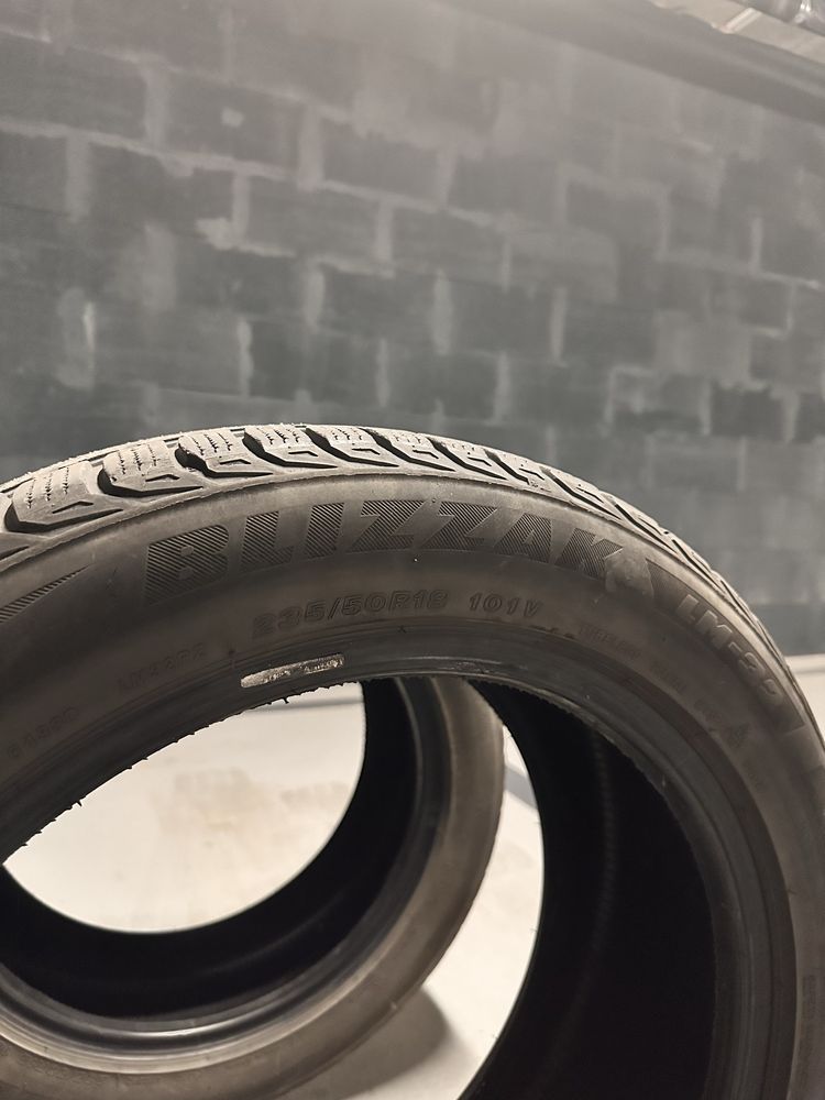 Opony zimowe Bridgestone Blizzak LM-32 235/50/R18