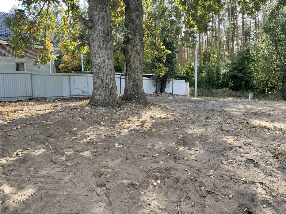 Двофасадна ділянка під будівництво!