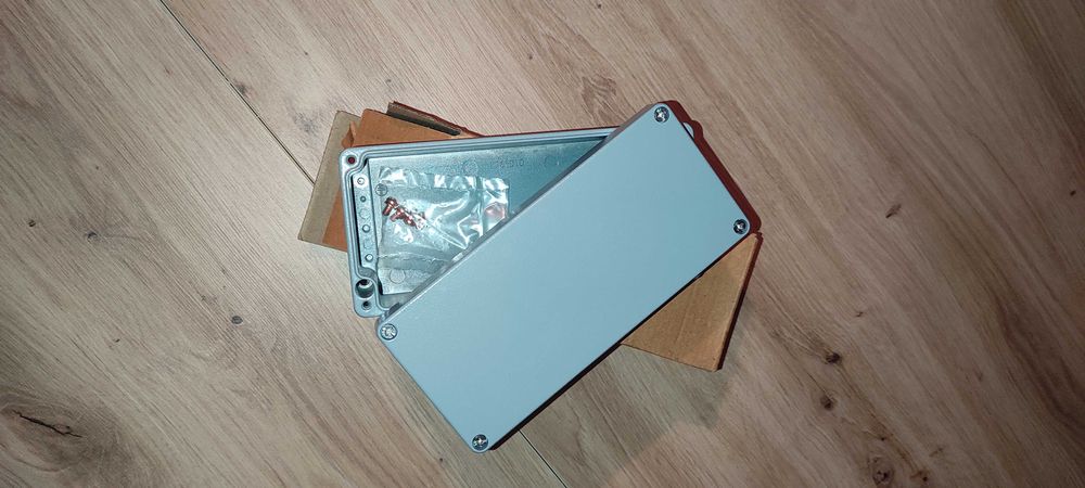 Puszka elektryczna aluminiowa