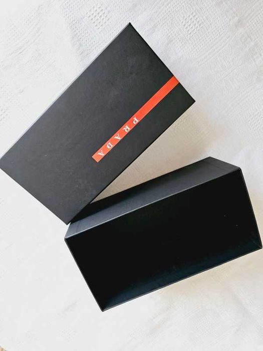 Caixa oferta Prada