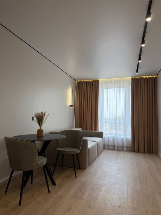 ЦЕНТРАЛЬНИЙ ПАРК! Стильна євро-2 кімнатна квартира з газом!