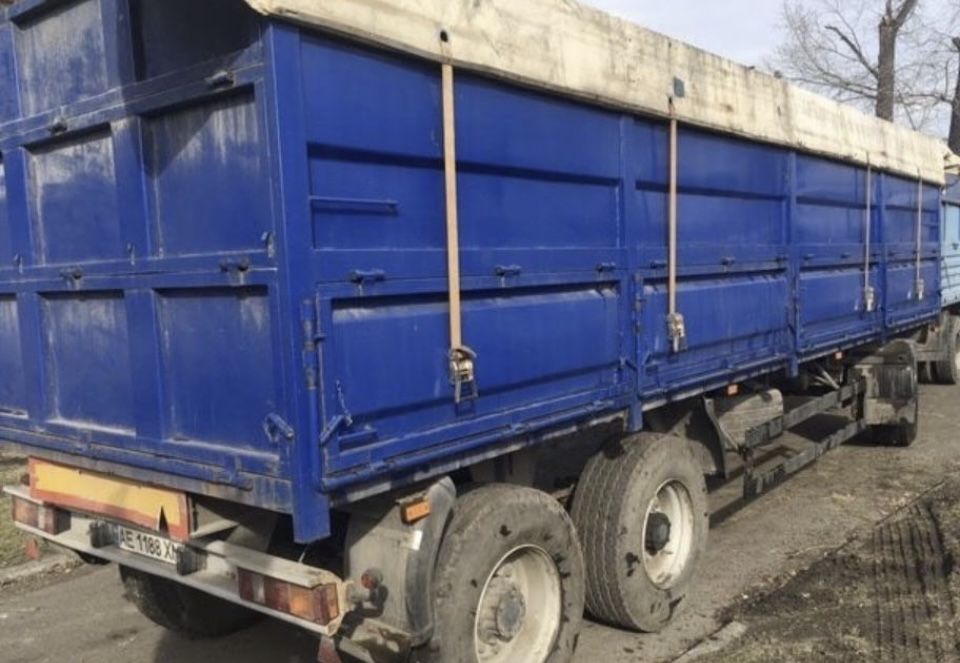 Причеп зерновоз легкий. Три осі.