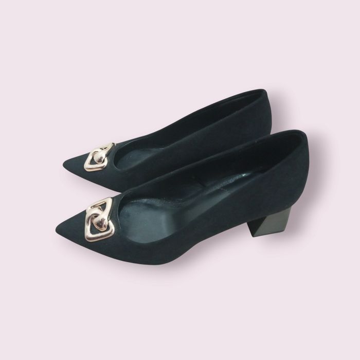 Sapatos de Salto Alto em Camurça – Novos e Super Elegantes (T39)