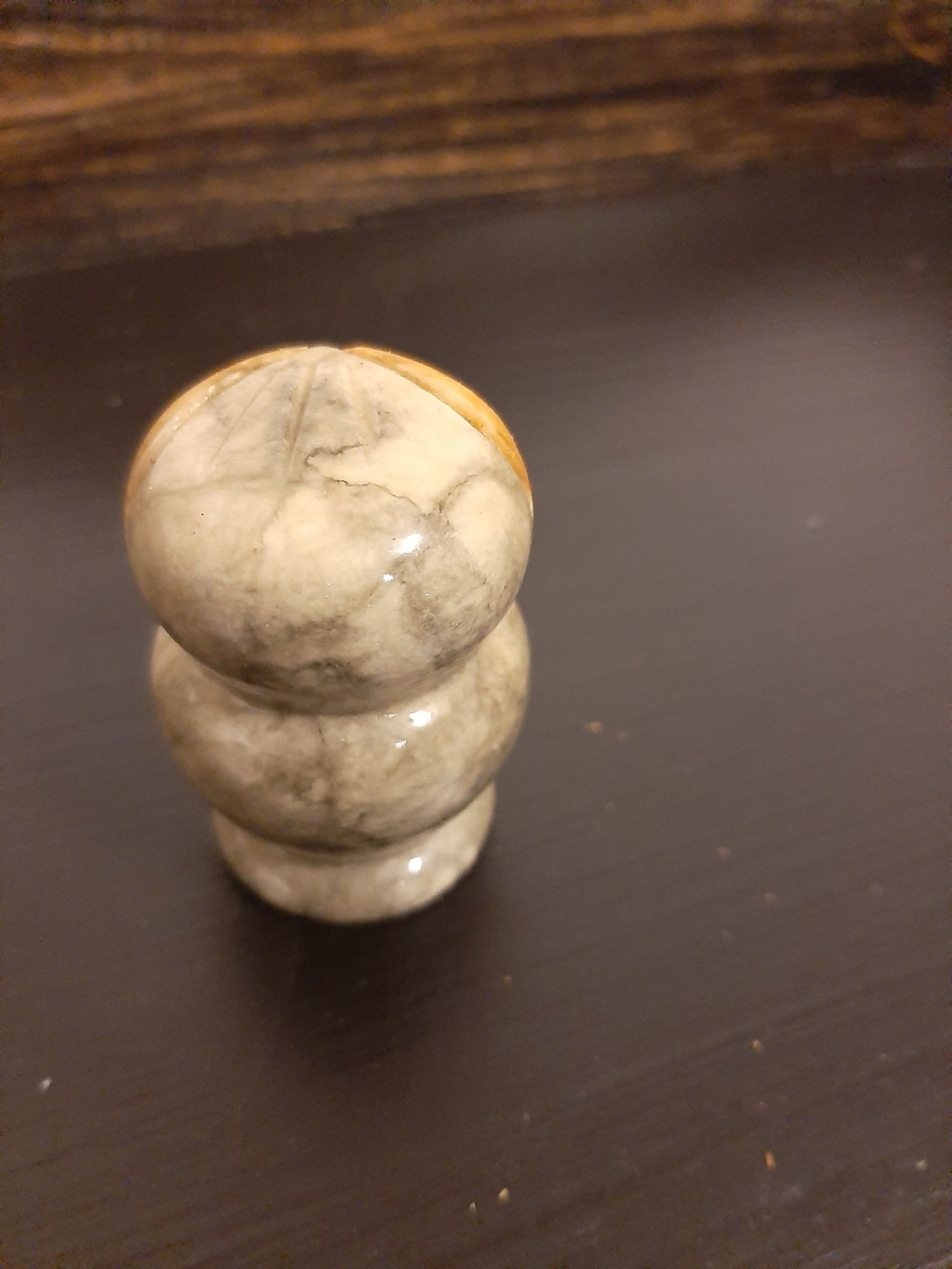 Figurka sowy z alabastru
