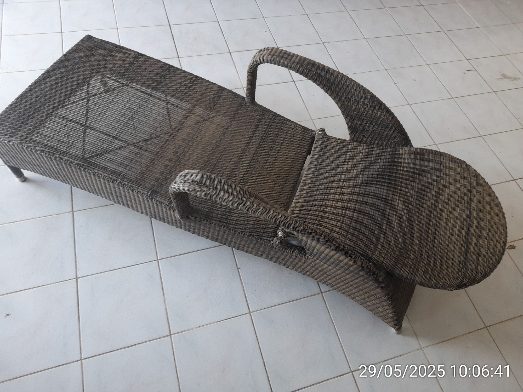 Espreguiçadeira de verga com forras