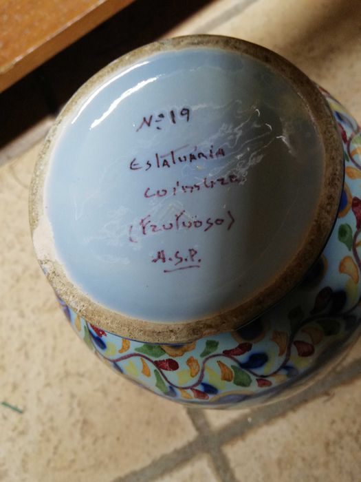 Jarra Estatuária, muito bonita
BAIXA DE PREÇO