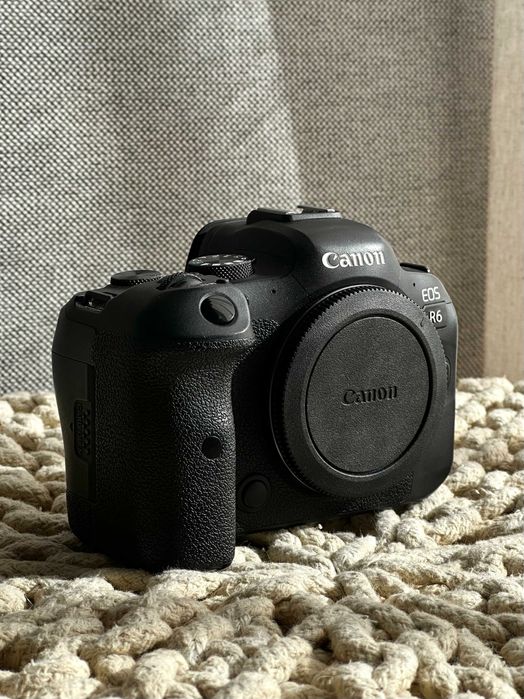 Canon EOS R6 - Excelente estado + Caixa e acessórios