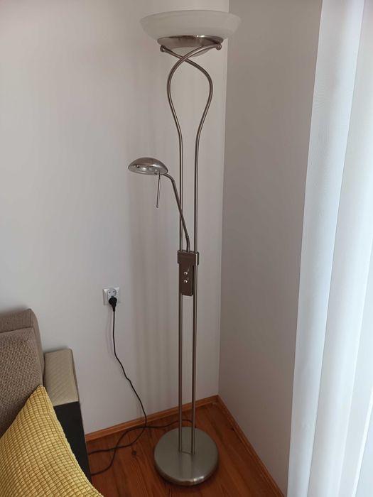 Lampka pokojowa stojąca nierdzewna