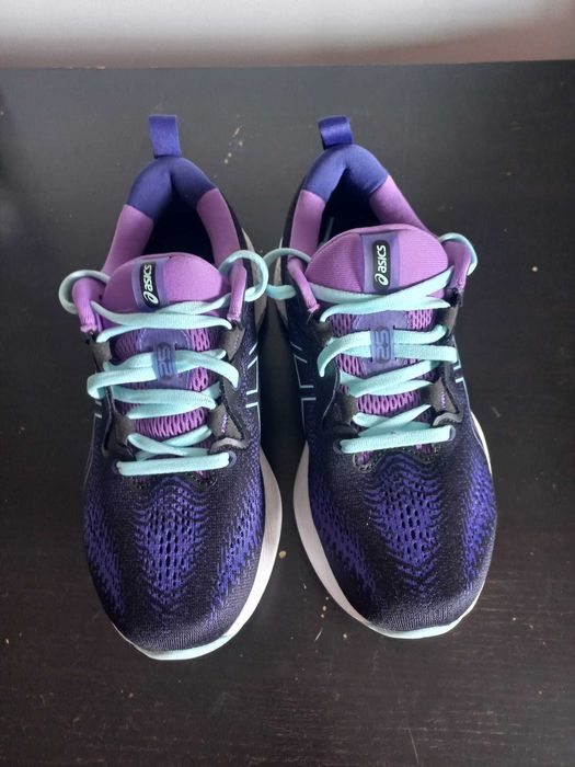 Ténis ASICS (39.5) corrida