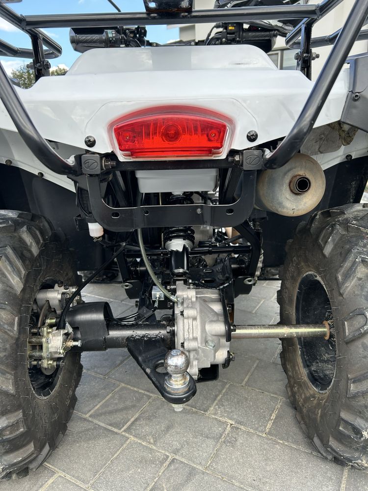 Продам квадроцикл в ідеальному стані лінхай 300 4x4