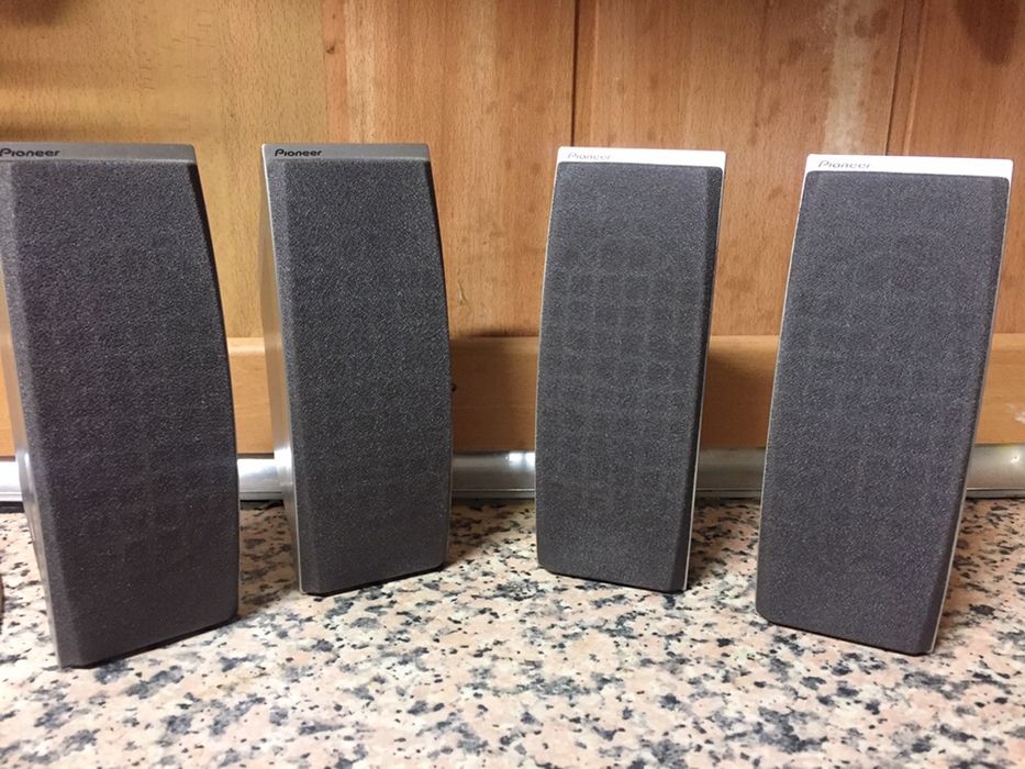 Colunas Pioneer surround