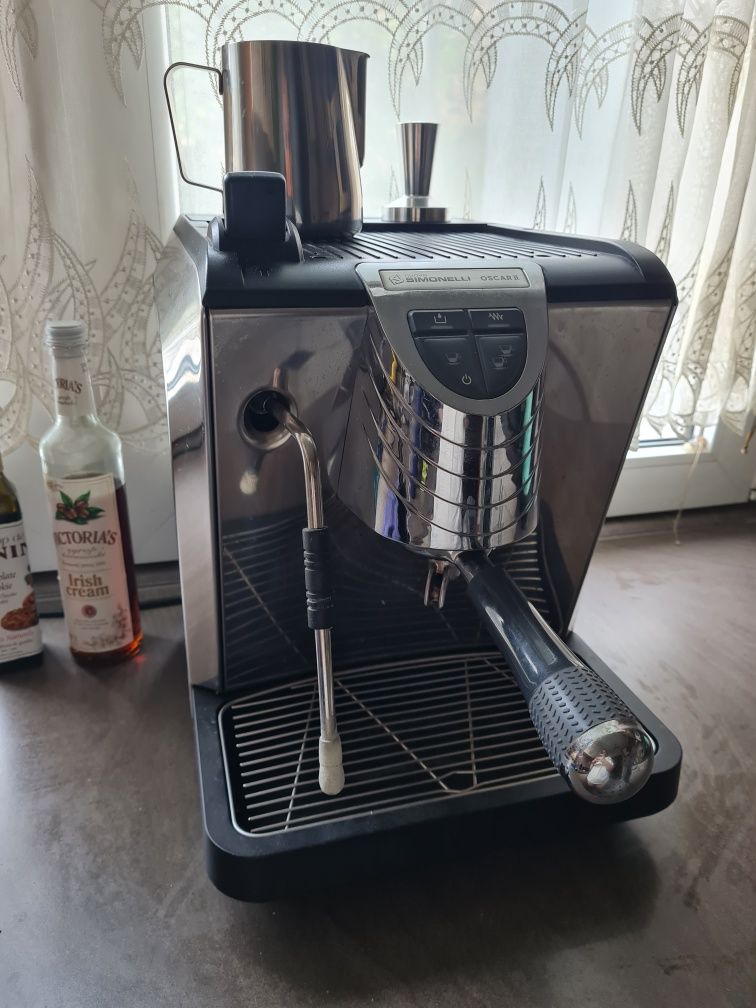 Nuova Simonelli Oscar II ekspres kolbowy do kawy