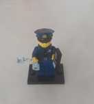 Minifigurka lego seria 9 nr 6 Policjant