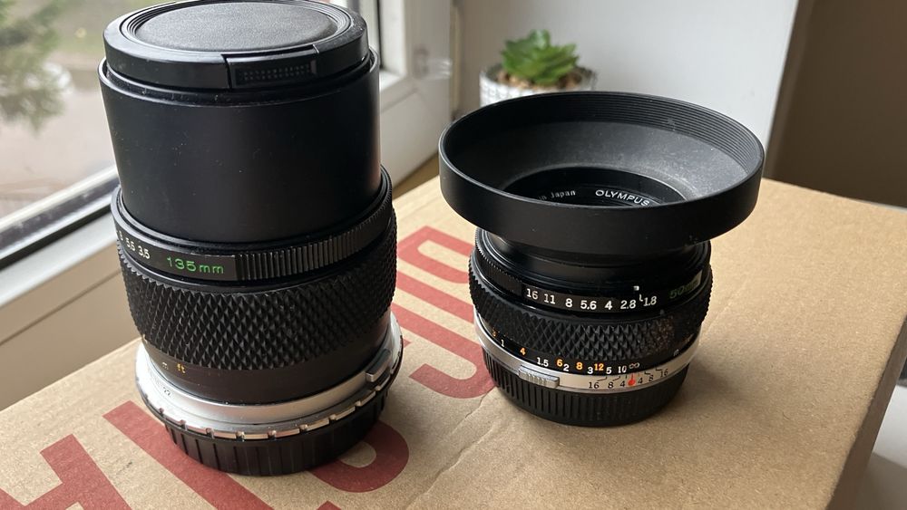 Olympus OM ZUIKO 1.8/50mm +  3.5/135mm OM ZUIKO + adapter OM/EF