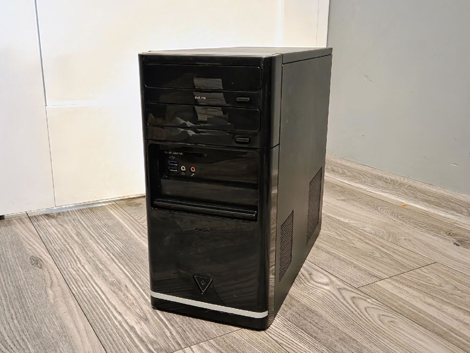 Komputer Medion Akoya MS 7797  PC