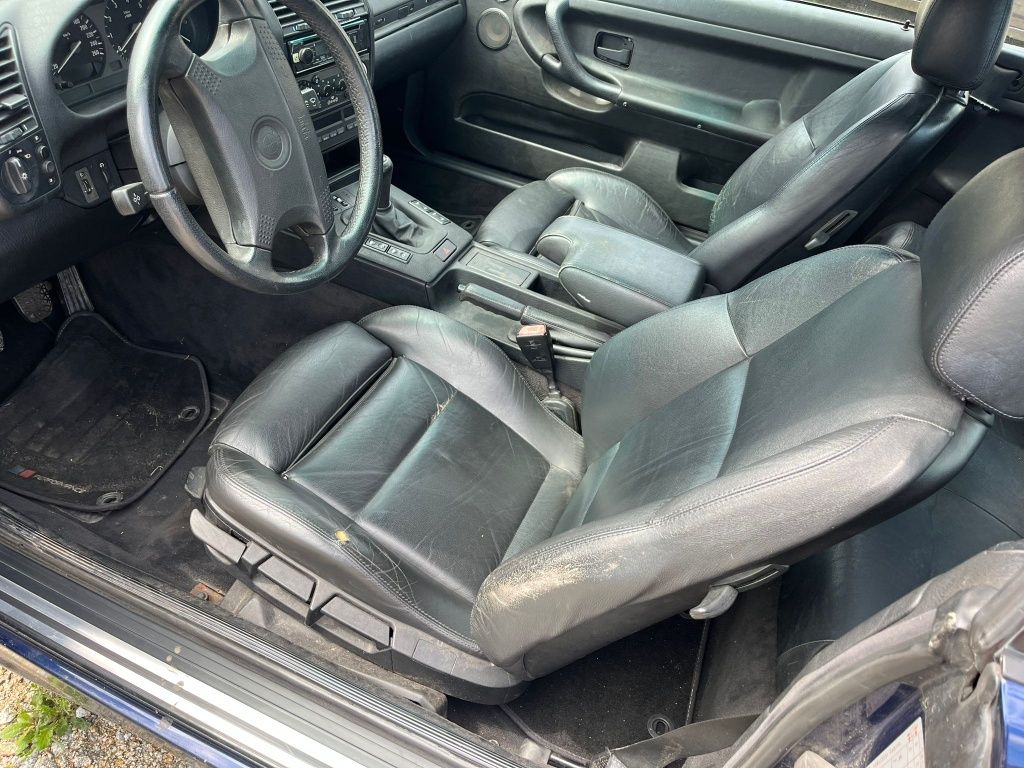 Ładne BMW E36 Cabrio, 2.5benzyna. Alu18", Hardtop.