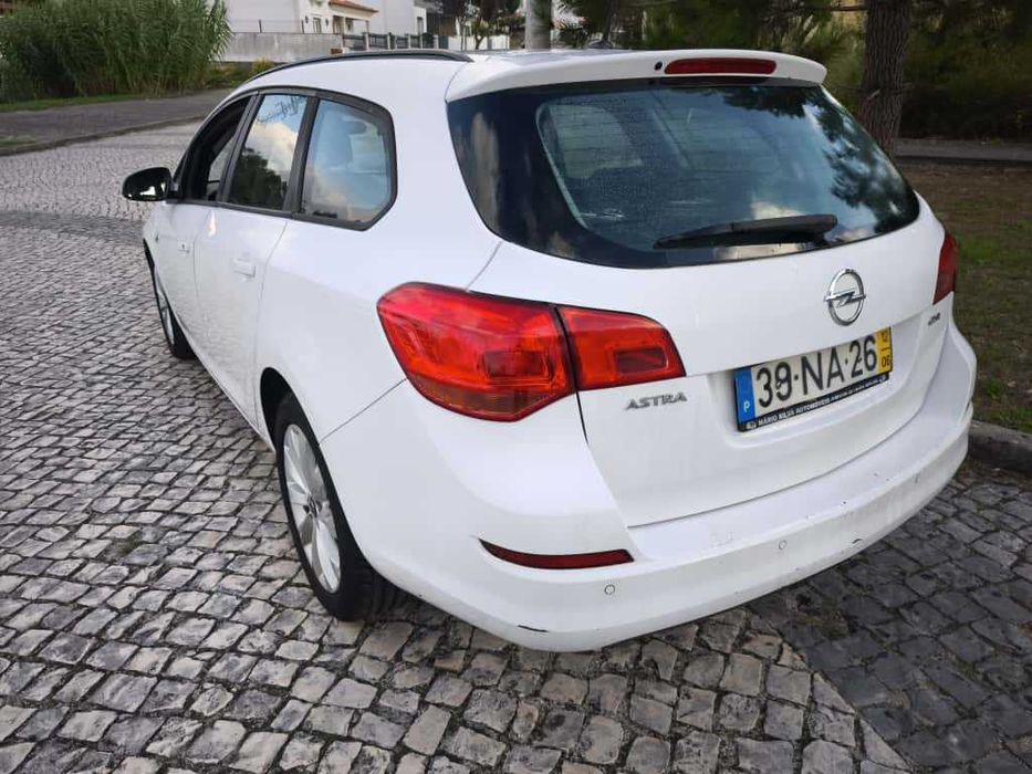 Opel Astra J Sport Tourer  1.7 CDTI