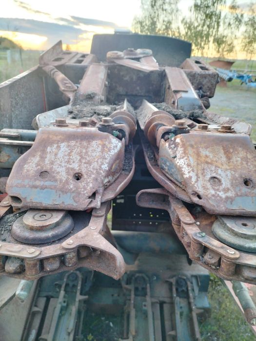 Przystawka do kukurydzy MF John Deere New Holland Laverda Fendt Claas