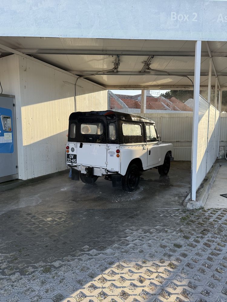 Land Rover Clássico p/ Casamentos e Eventos – Série III