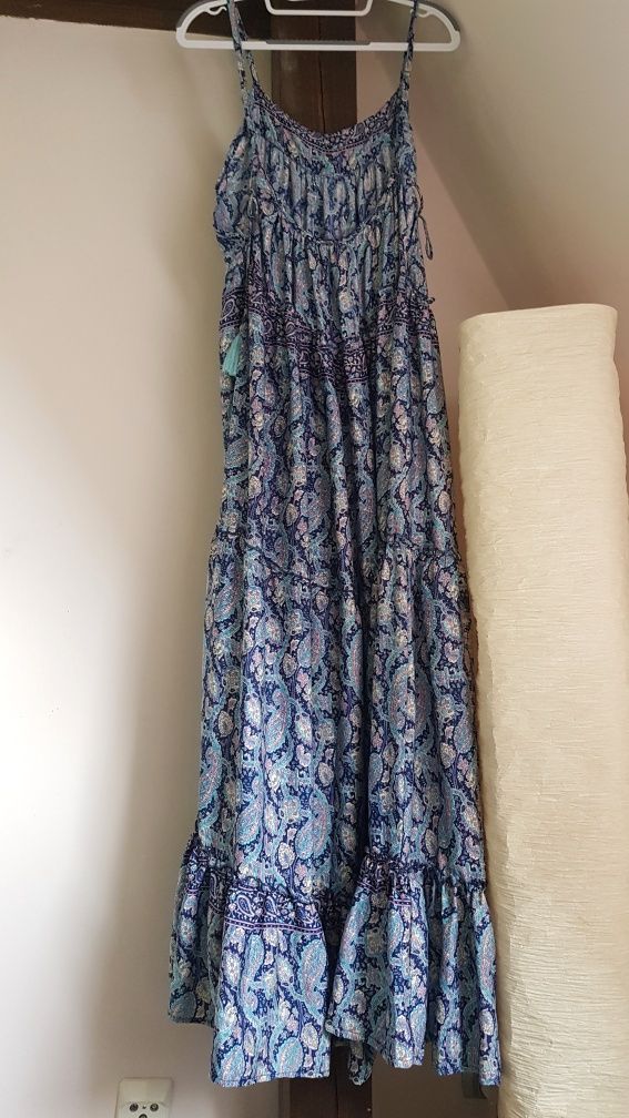 Nowa długa maxi sukienka boho chwosty
