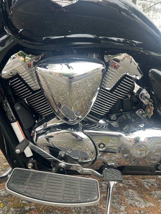 Suzuki intruder c1800r