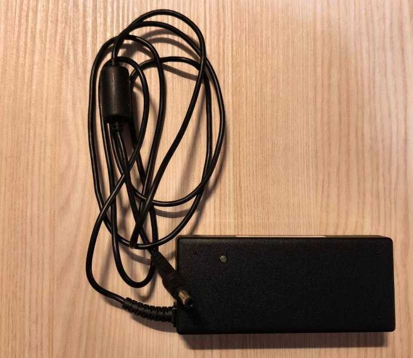 Блок живлення/зарядка оригінал Asus 19 V 4.74A 5.5x2.5 б/у