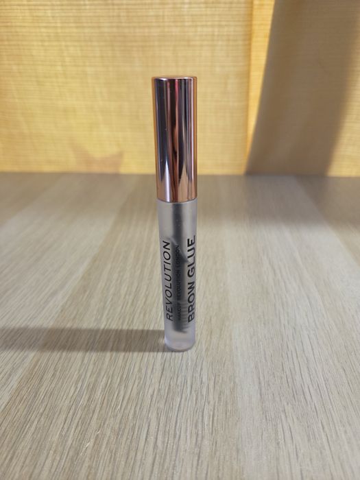 Brow Glue Revolution