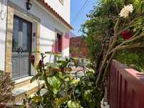 Moradia T4 Isolada com jardim