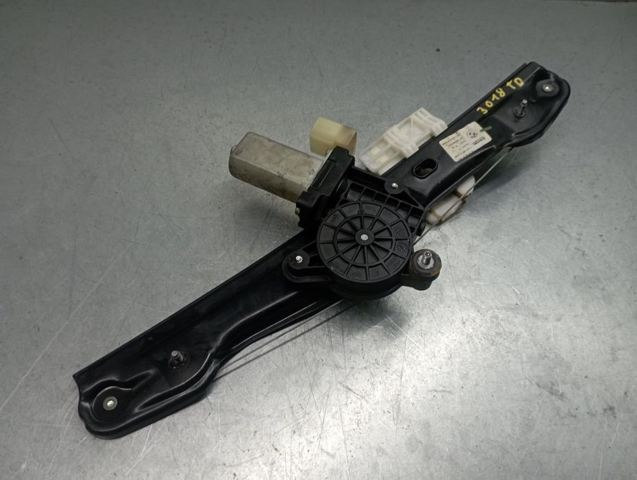 Elevador vidros trás direito BMW 1 (F20)