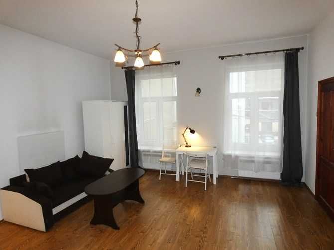 Jaracza 5, Śródmieście, słoneczna kawalerka, BRAK PROWIZJI