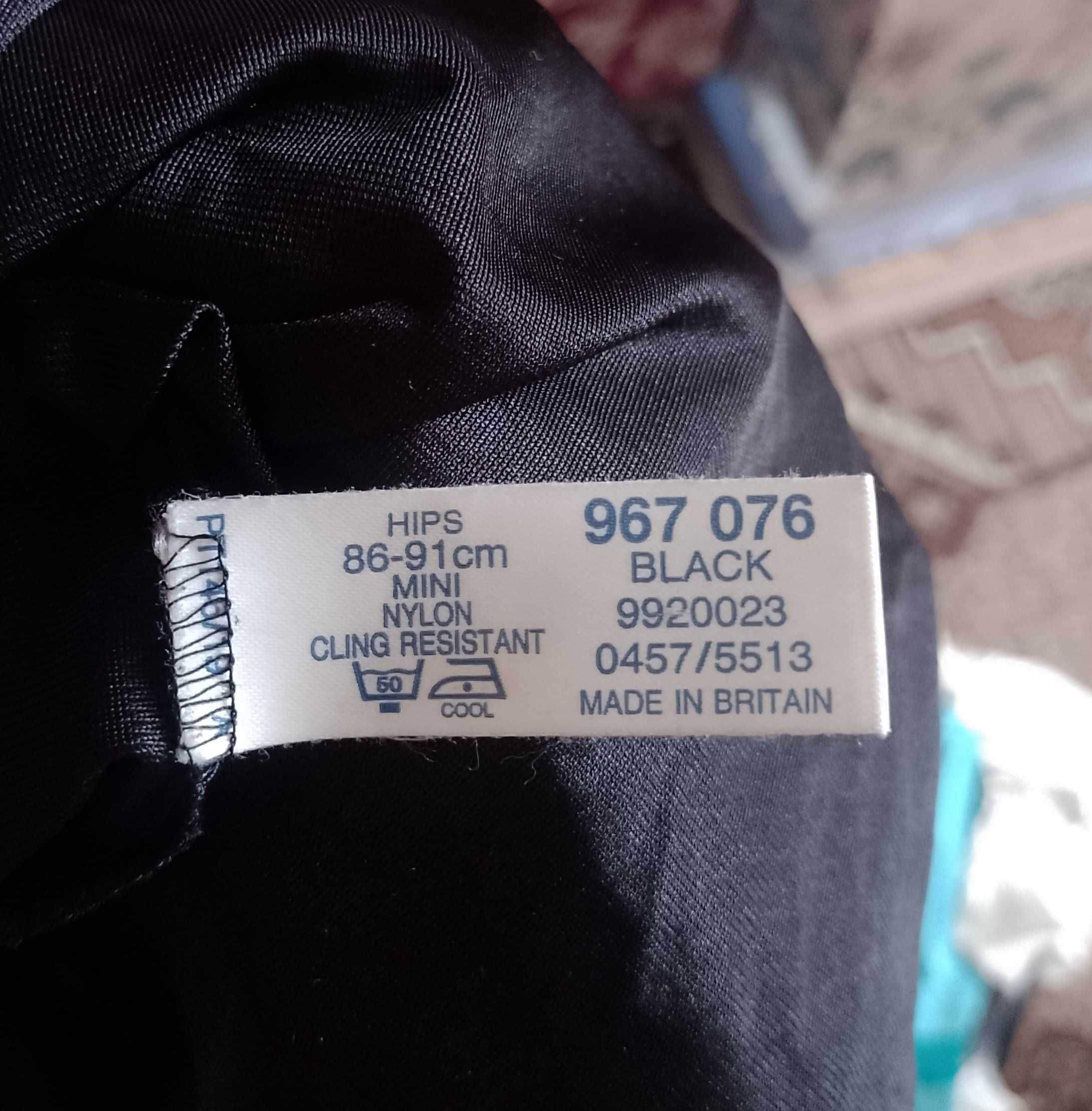 (34/36) (XS/S) Bhs/ Czarna półhalka halka z Londynu