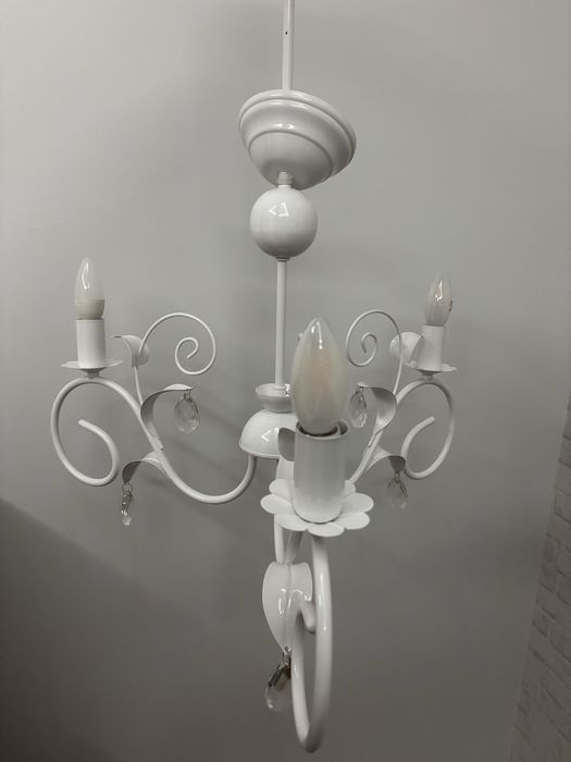 Żyrandol z żarowkami led - jak nowy