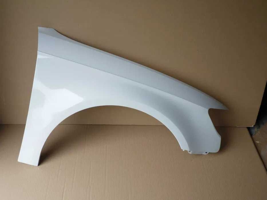 Audi A3 8V Sedan 12-20 błotnik prawy biały LS9R