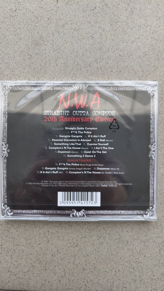 Płyta cd N.W.A straight outta compton 20th anniversary edition