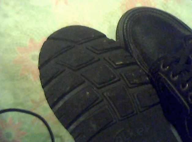 Продаю женские туфли на низком ходу 40 размер