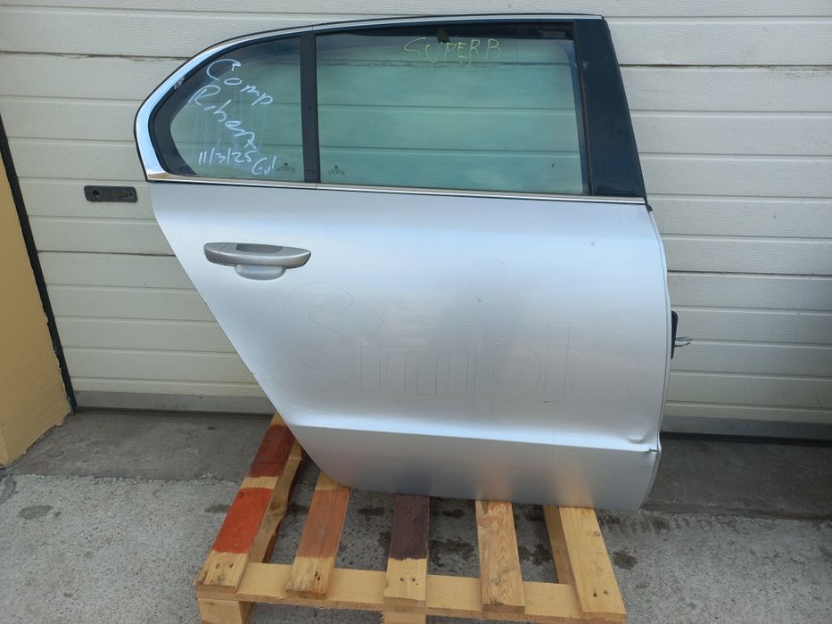 Drzwi prawe tył tylne kompletne skoda superb 2 lift la7w