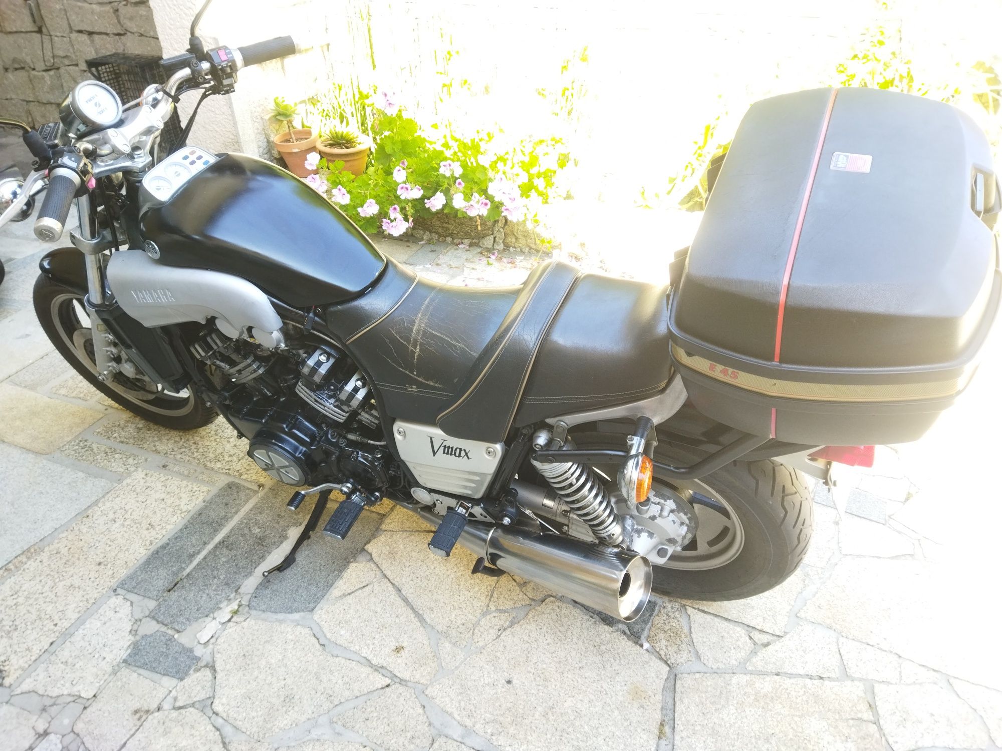Yamaha Vmax 1200