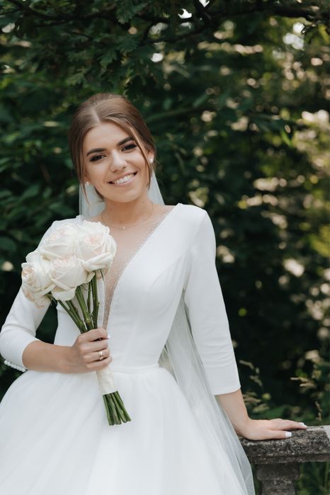 Весільна сукня