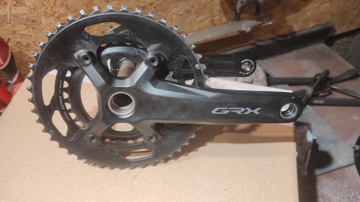 SHIMANO GRX RX600 korba 46/36T 172. 5 mm gravel