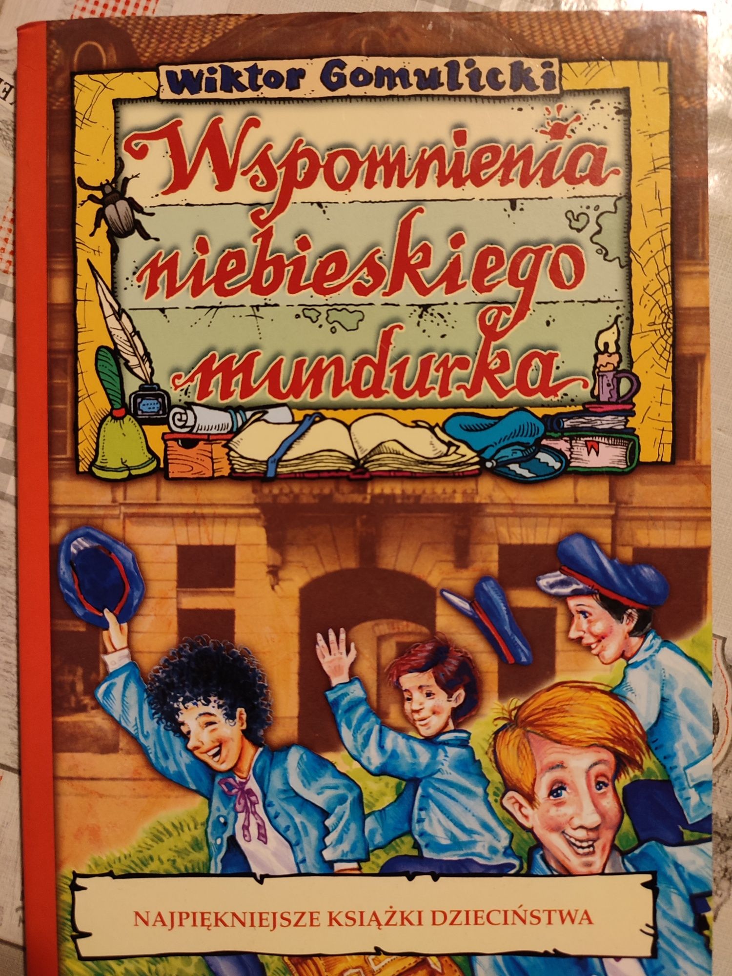 Wspomnienia niebieskiego mundurka