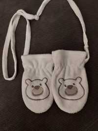 Rękawiczki niemowlęce na sznurku