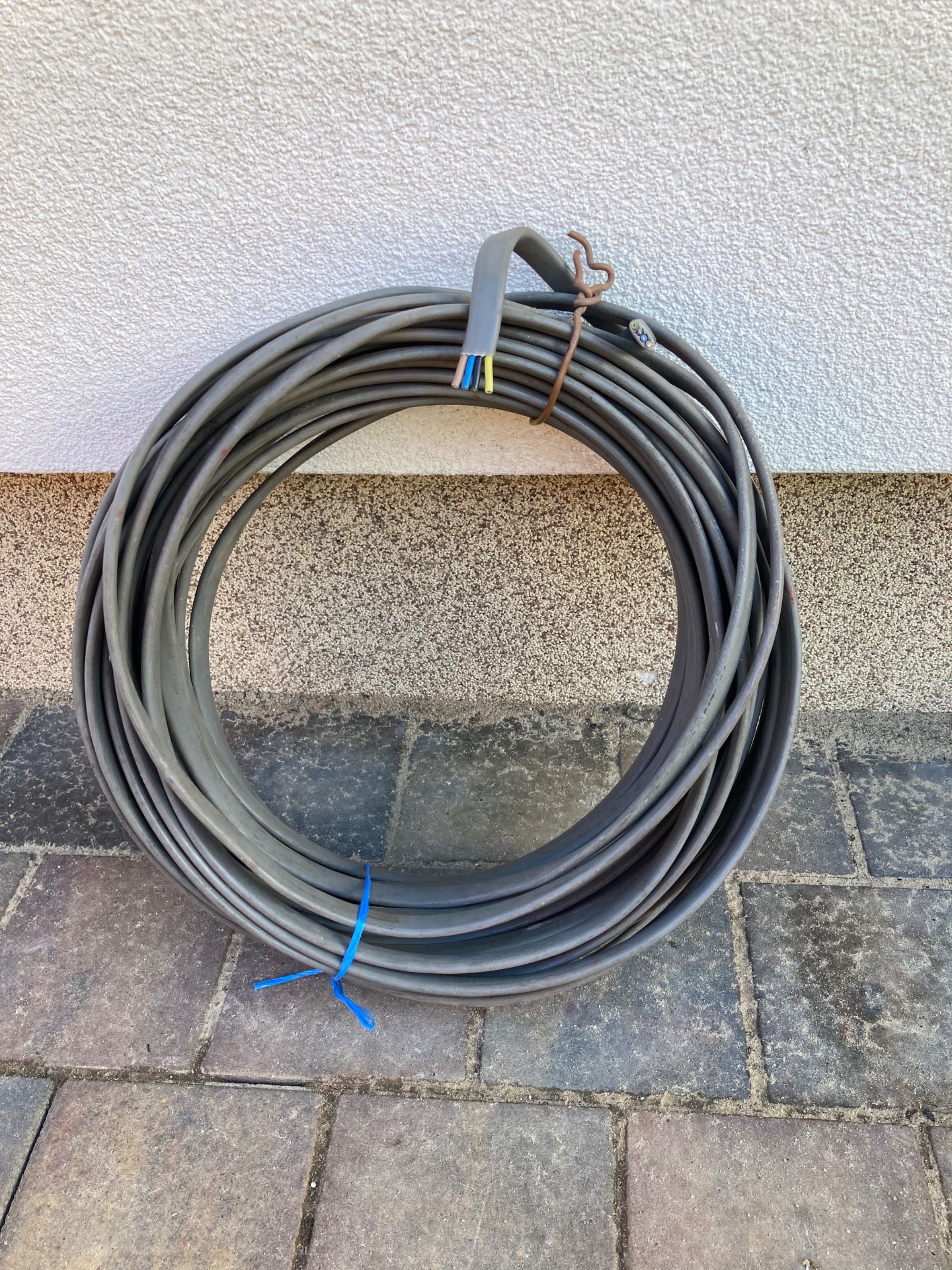 Kabel aluminiowy 4x2,5 płaski