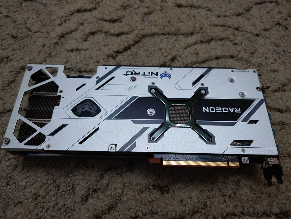 Sapphire NITRO+ RX6800 16GB
