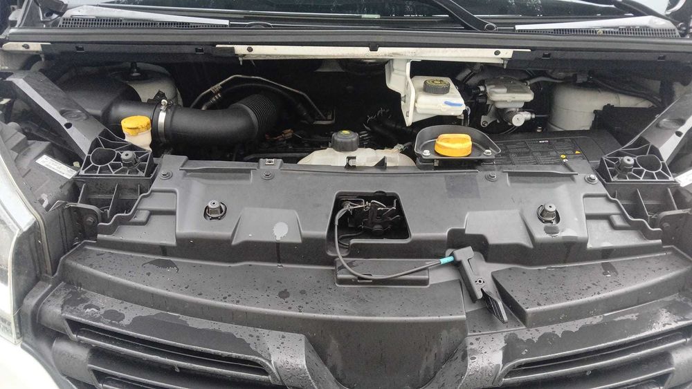 Renault Trafic Furgão L1H1 1.0T 1.6 dCi 120cv - IVA DEDUTÍVEL