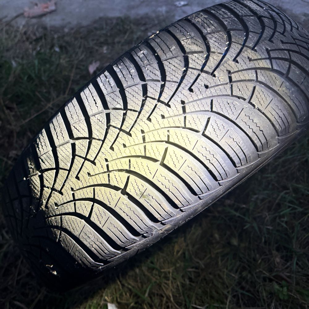 Продам 4шт колеса в сборе,шыни зима 205/60 r16, диски 112x5 r16 на vag