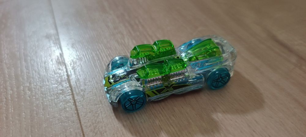 Hot Wheels resoraki