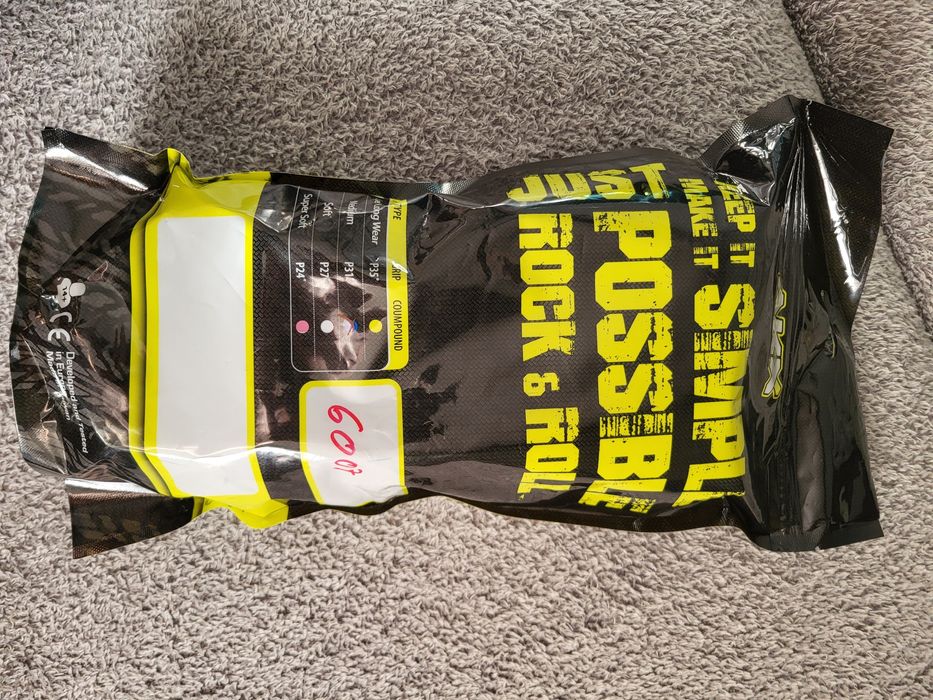 Nowe opony buggy 1/8 AKA rc mugen hpi Associated jetko pro-line 1:8