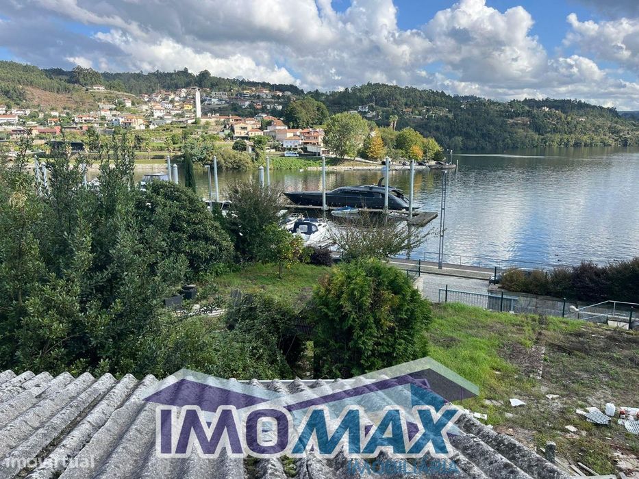 Edifício para Recuperar - Marina de Entre-os-Rios