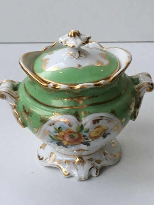 Pote em porcelana , Old Paris, Sec. XVIII-XIX