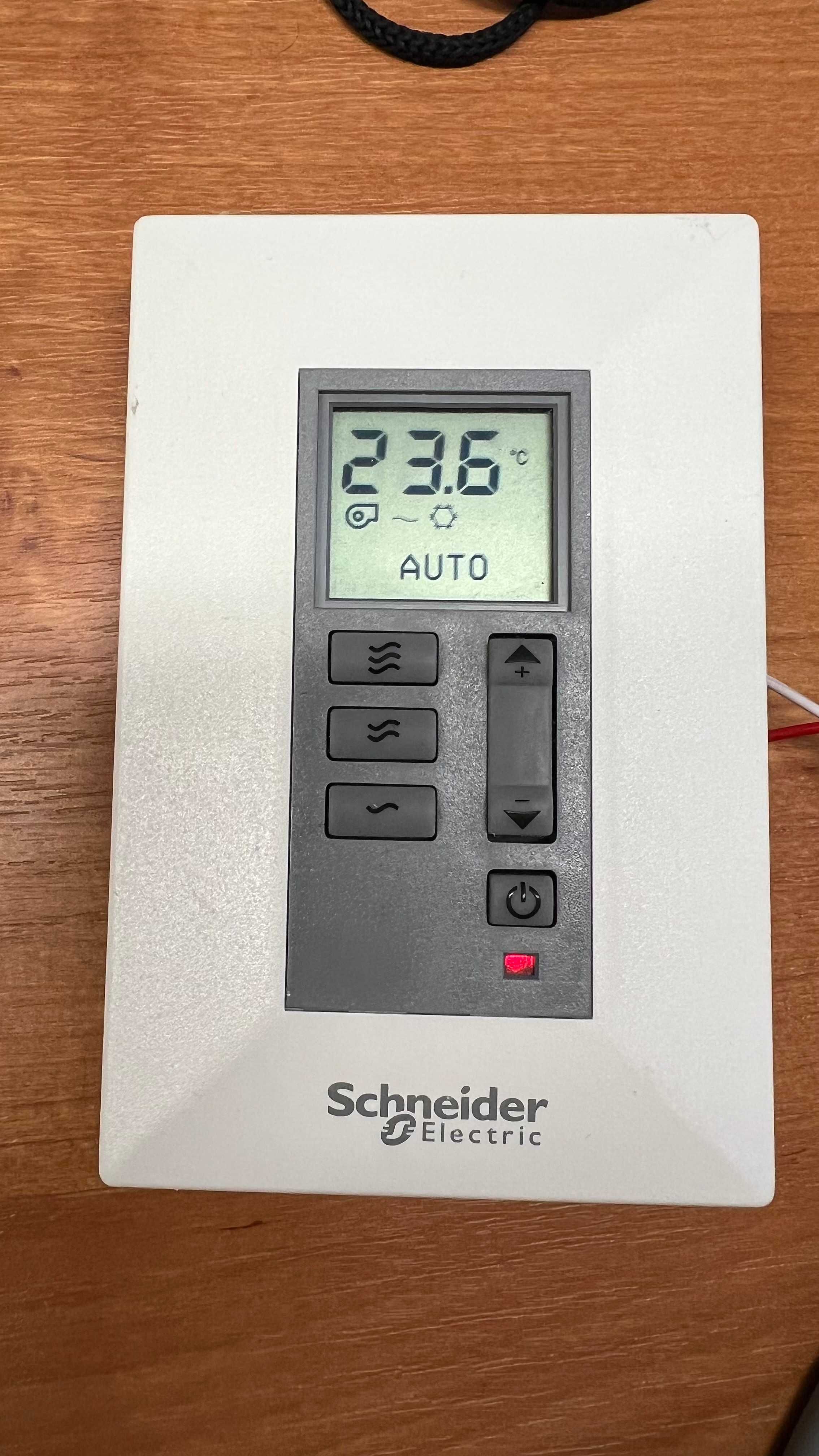 Zadajnik temperatury,  Czujnik strefowy Micro-Net MN-S4-FCS Schneider